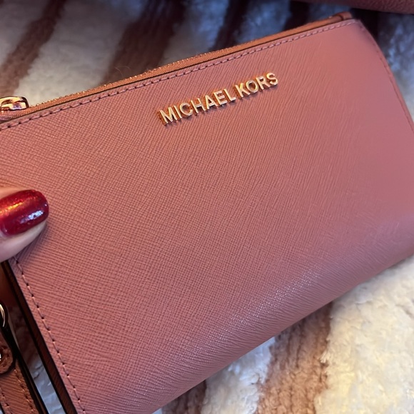 Michael Kors Jet Set Travel Large Double Wristlet in Rose Gold NWT - Picture 5 of 14